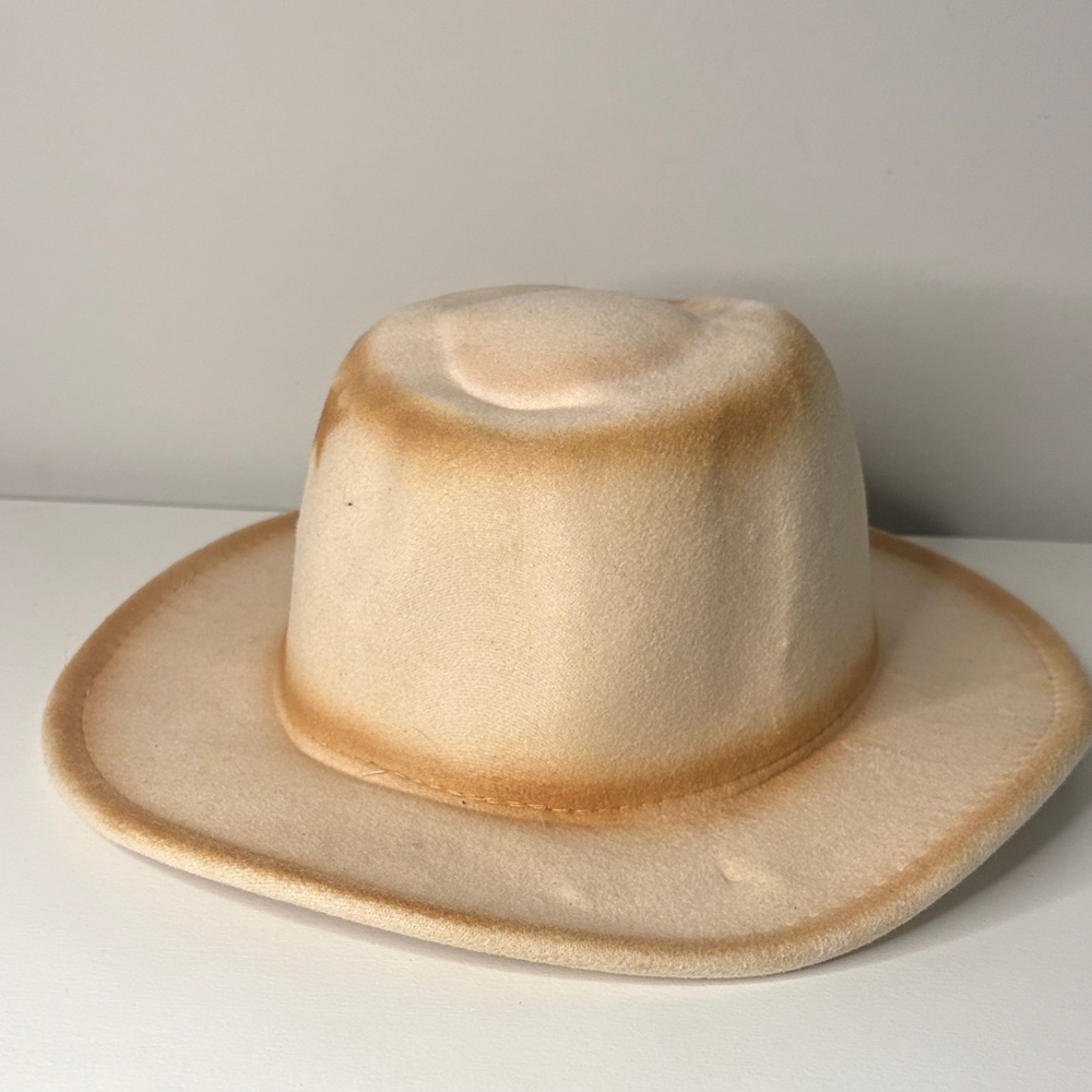 Cowgirl hat - Picture 4 of 6